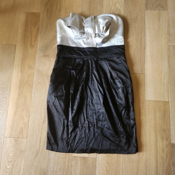 ECLIPSE | Black and greige strapless dress with bow - Picture 1 of 10